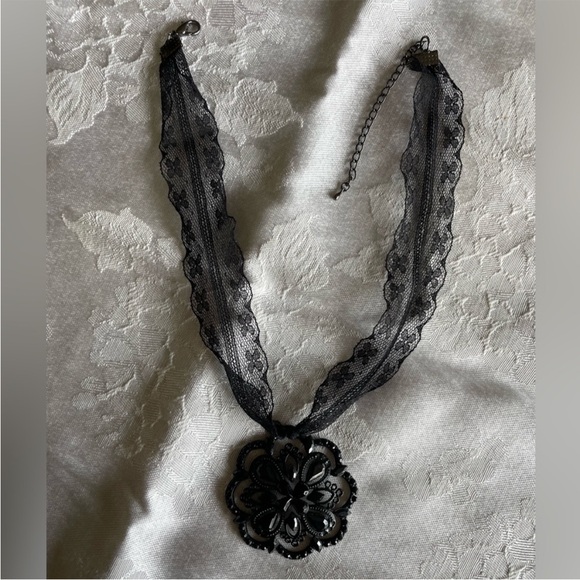 Silver flower choker necklace and black lace necklace - Picture 3 of 3